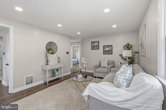 212 MACKENZIE AVE, Prospect Park, PA 19076