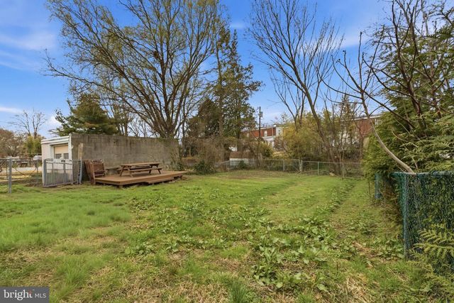 212 MACKENZIE AVE, Prospect Park, PA 19076