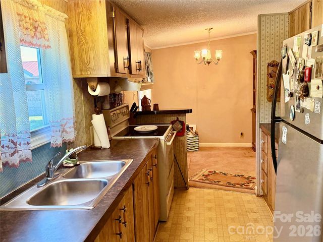 4248 Peachtree Lane, Granite Falls, NC 28630