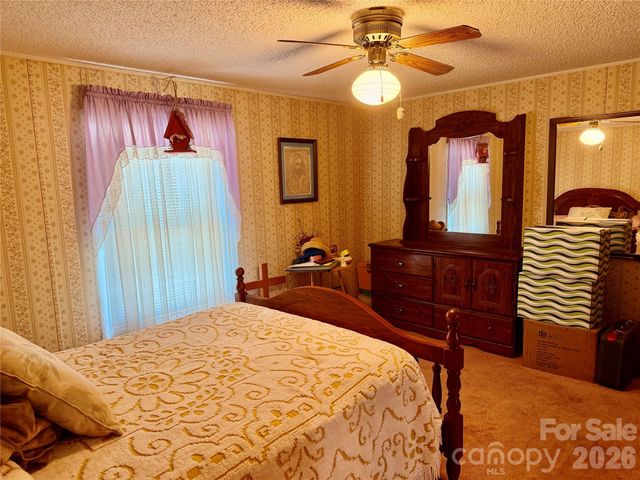 4248 Peachtree Lane, Granite Falls, NC 28630