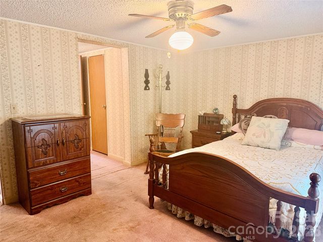 4248 Peachtree Lane, Granite Falls, NC 28630
