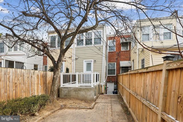 118 N PEYTON ST, Alexandria, VA 22314