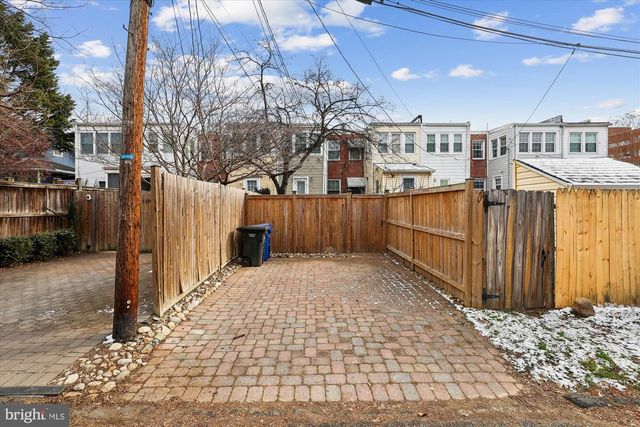 118 N PEYTON ST, Alexandria, VA 22314