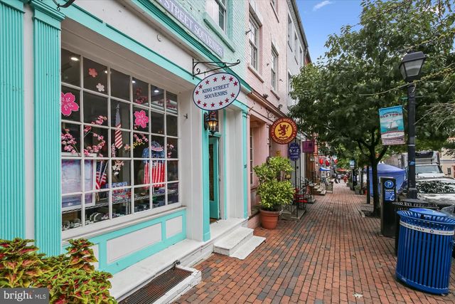 118 N PEYTON ST, Alexandria, VA 22314