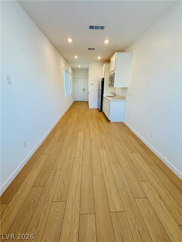 8341 Caldera Hills Avenue, Las Vegas, NV 89147