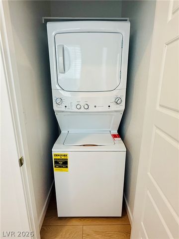 8341 Caldera Hills Avenue, Las Vegas, NV 89147