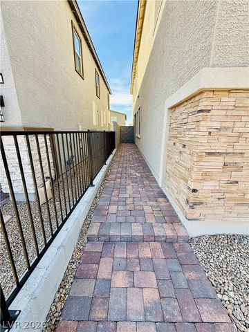 8341 Caldera Hills Avenue, Las Vegas, NV 89147