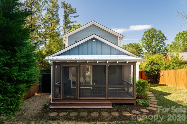 139 Linden Street, Arden, NC 28704