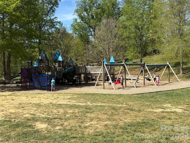 139 Linden Street, Arden, NC 28704