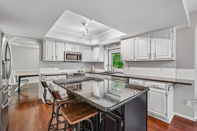 12833 Jeffrey Drive, Pickerington, OH 43147