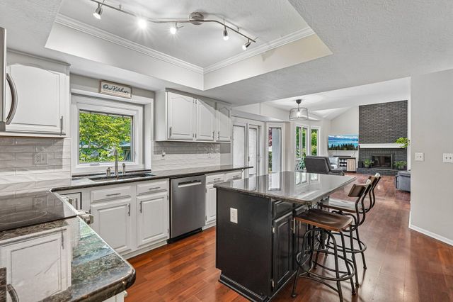 12833 Jeffrey Drive, Pickerington, OH 43147