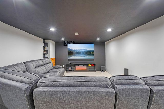 12833 Jeffrey Drive, Pickerington, OH 43147