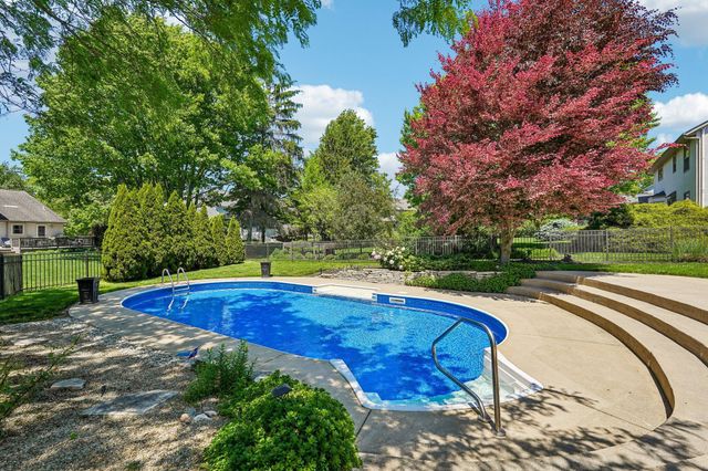 12833 Jeffrey Drive, Pickerington, OH 43147