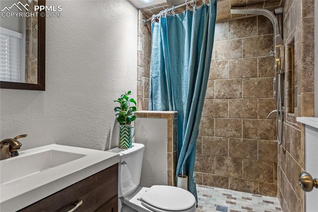 6635 Alberta Drive, Colorado Springs, CO 80918