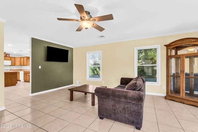 410 Monmouth Avenue, Ocean Gate, NJ 08740
