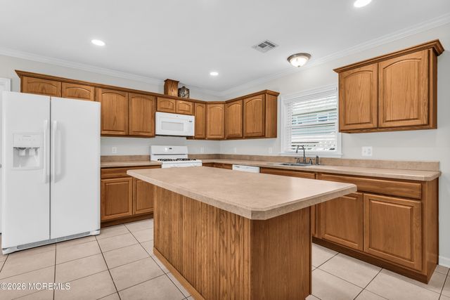 410 Monmouth Avenue, Ocean Gate, NJ 08740