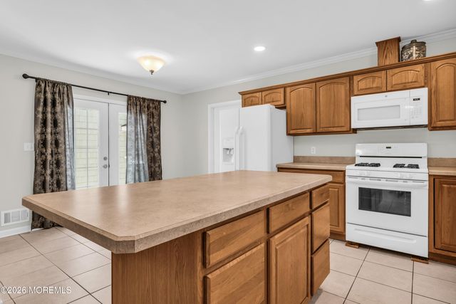 410 Monmouth Avenue, Ocean Gate, NJ 08740
