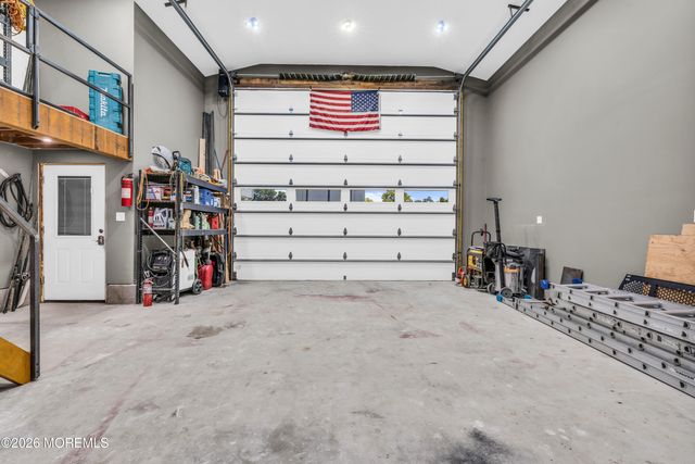 410 Monmouth Avenue, Ocean Gate, NJ 08740