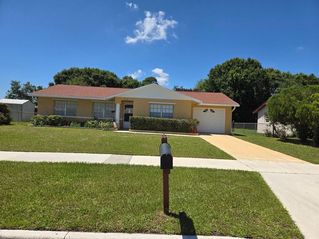 3101 Hibiscus Avenue, Fort Pierce, FL 34947