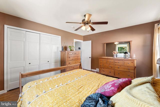 329 ASHLAND AVE, Secane, PA 19018