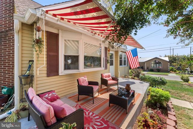 329 ASHLAND AVE, Secane, PA 19018