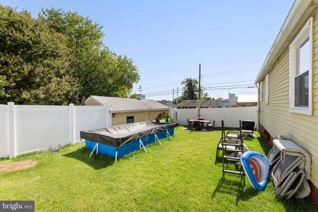 329 ASHLAND AVE, Secane, PA 19018