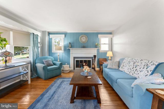 329 ASHLAND AVE, Secane, PA 19018