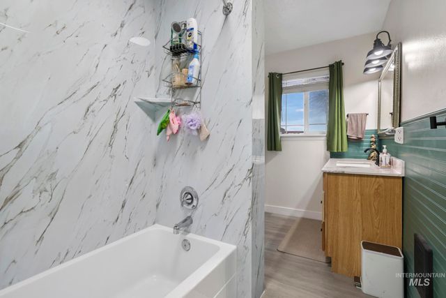 3083 Dickson Ave, Twin Falls, ID 83301