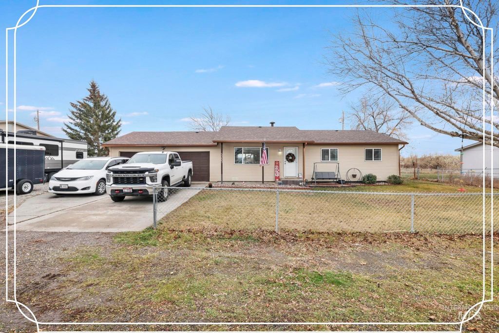 3083 Dickson Ave, Twin Falls, ID 83301