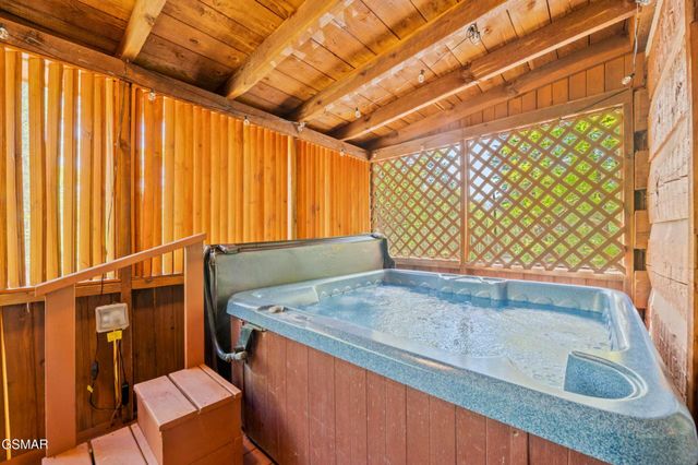 2336 Hidden Mountain Road, Sevierville, TN 37876
