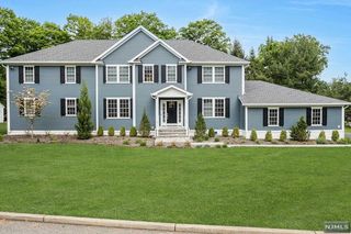 81 Trommel Drive, Mahwah, NJ 07430