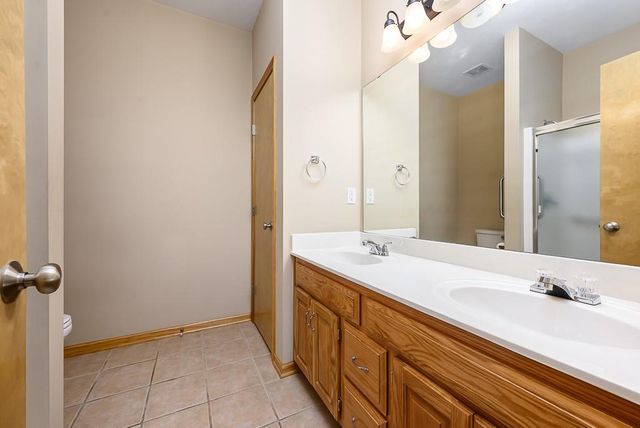 2512 N 111th Terrace, Kansas City, KS 66109