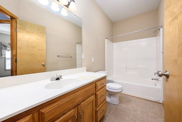 2512 N 111th Terrace, Kansas City, KS 66109