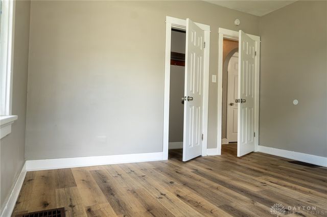 1727 W Riverview Avenue, Dayton, OH 45402