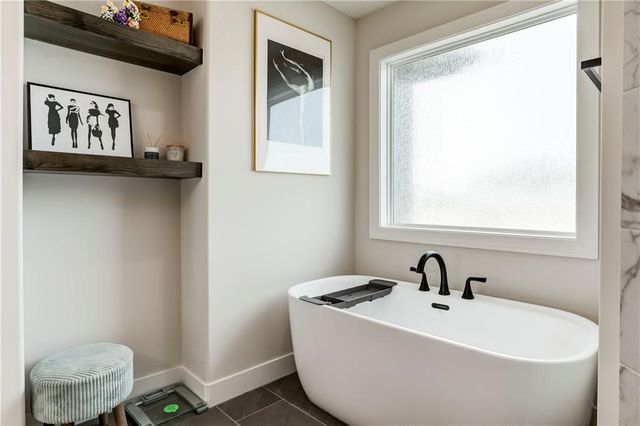 18886 W 169th Street, Olathe, KS 66062