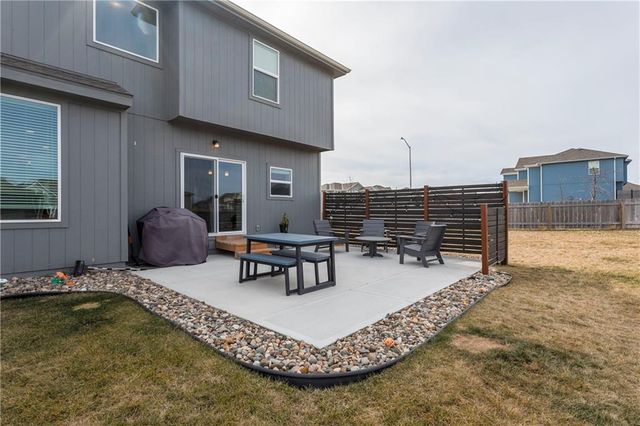 18886 W 169th Street, Olathe, KS 66062