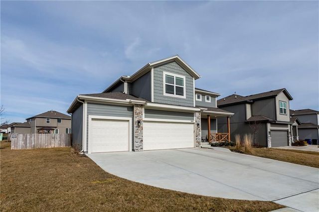 18886 W 169th Street, Olathe, KS 66062