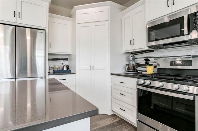 18886 W 169th Street, Olathe, KS 66062