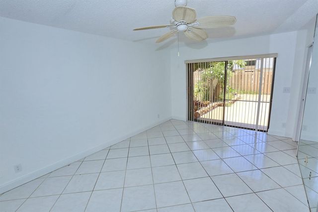 714 NW 27th Avenue C, Delray Beach, FL 33445