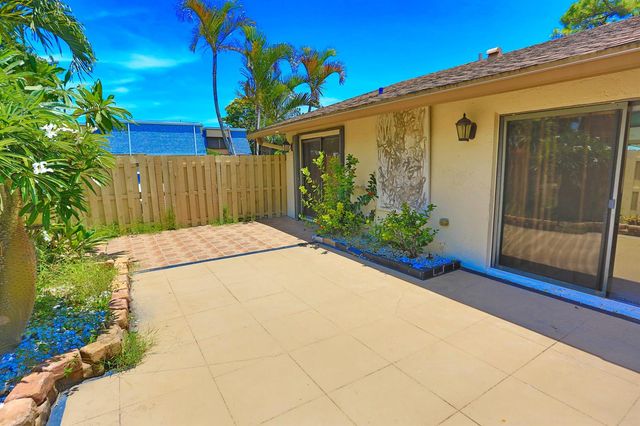 714 NW 27th Avenue C, Delray Beach, FL 33445