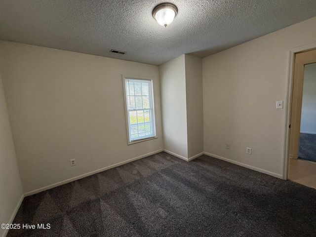 710 Pinewood Drive, Jacksonville, NC 28546