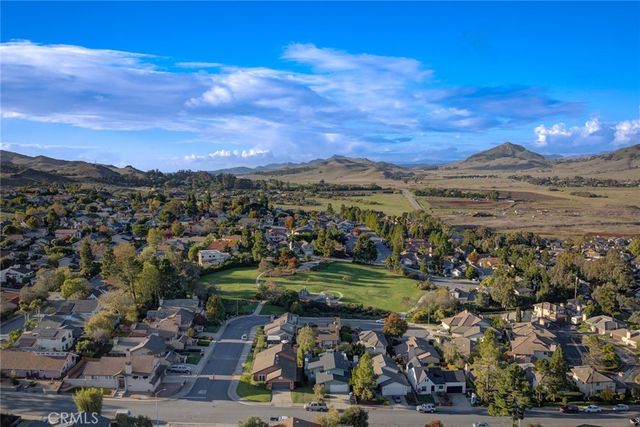 1750 Prefumo Canyon 48, San Luis Obispo, CA 93405