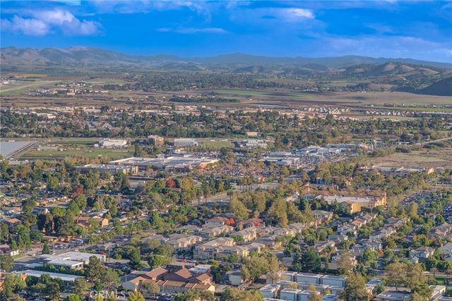 1750 Prefumo Canyon 48, San Luis Obispo, CA 93405