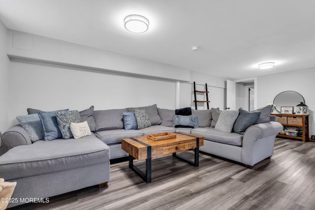 975 Indian Hill Road, Toms River, NJ 08753