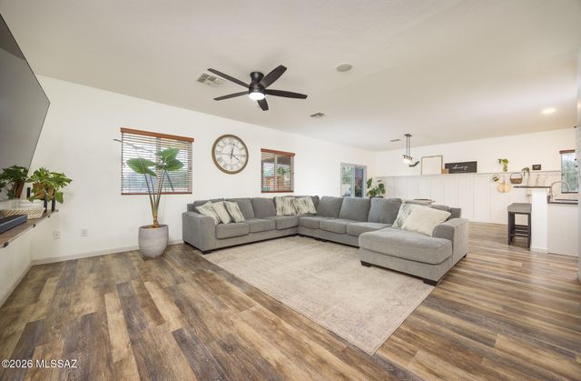 775 S Harry P Stagg Drive, Vail, AZ 85641