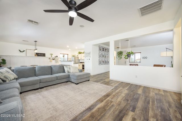 775 S Harry P Stagg Drive, Vail, AZ 85641