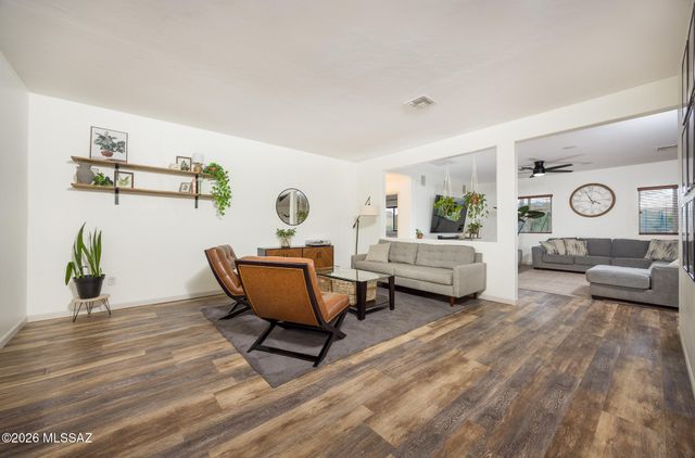 775 S Harry P Stagg Drive, Vail, AZ 85641
