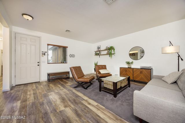 775 S Harry P Stagg Drive, Vail, AZ 85641