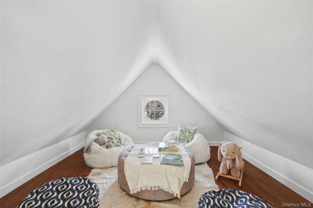 2 Village Lane, Bronxville, NY 10708