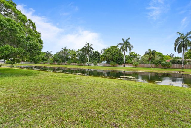 16245 Seneca Circle, Davie, FL 33331
